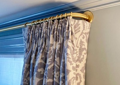 3198-gold-corner-rod+lilac